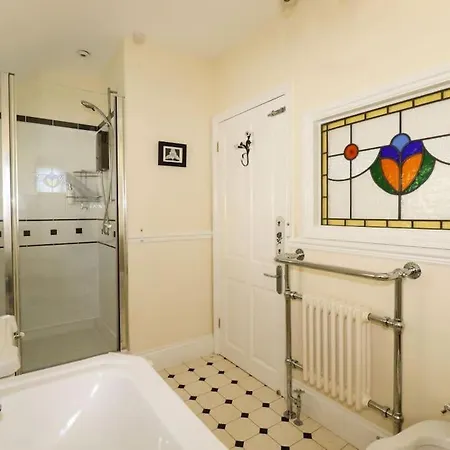 Gorgeous House In Newquay Walking Distance From Fistral Beach Exterior photo