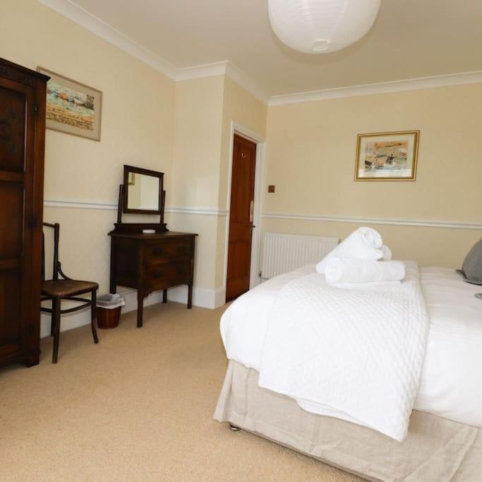 Holiday home Gorgeous House In Newquay Walking Distance From Fistral *