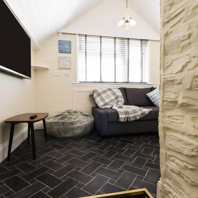 Gorgeous House In Newquay Walking Distance From Fistral *