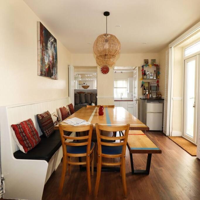 Gorgeous House In Newquay Walking Distance From Fistral *